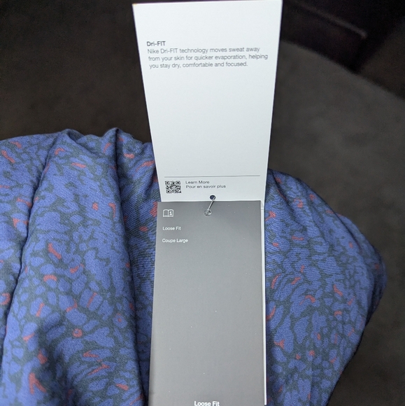 Nike Dri-Fit Womens Athletic Training Shorts Navy Animal Print Small NWT Gymwear - Picture 10 of 10